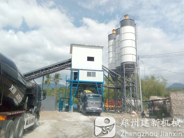 建新机械120混凝土开云手机注册-开云（中国）站在菲律宾工作现场